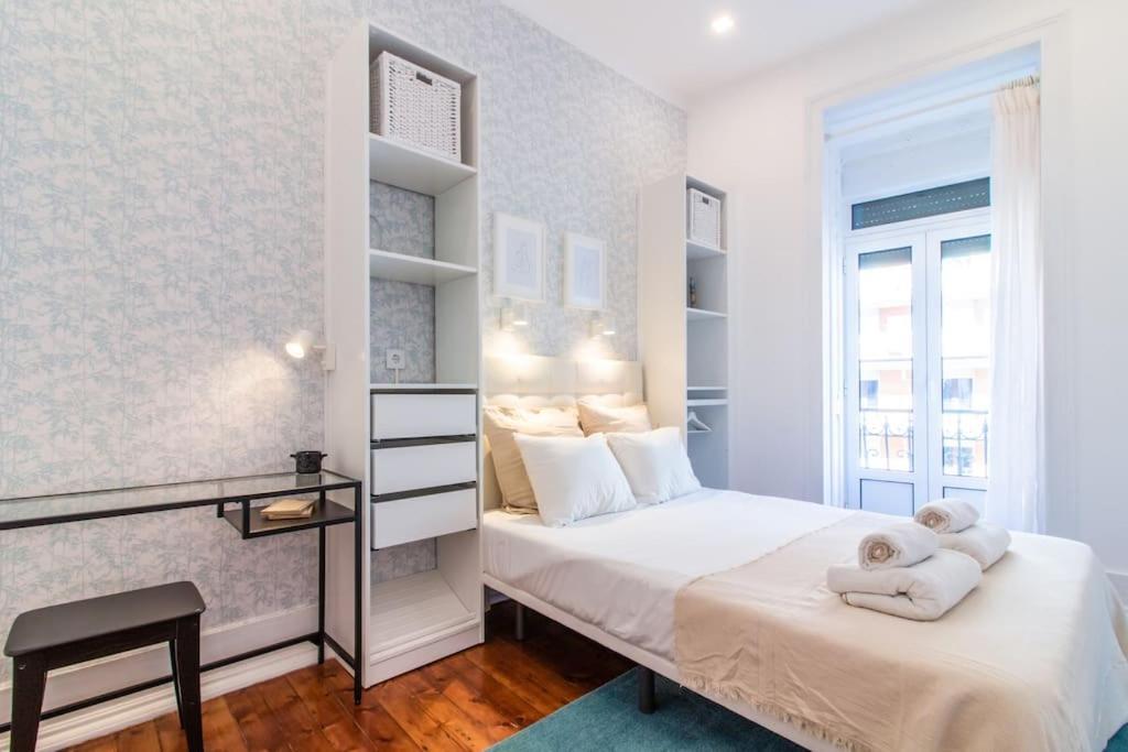 Downtown 7 Bedroom Apartment - Liberdade Lisbon Bagian luar foto