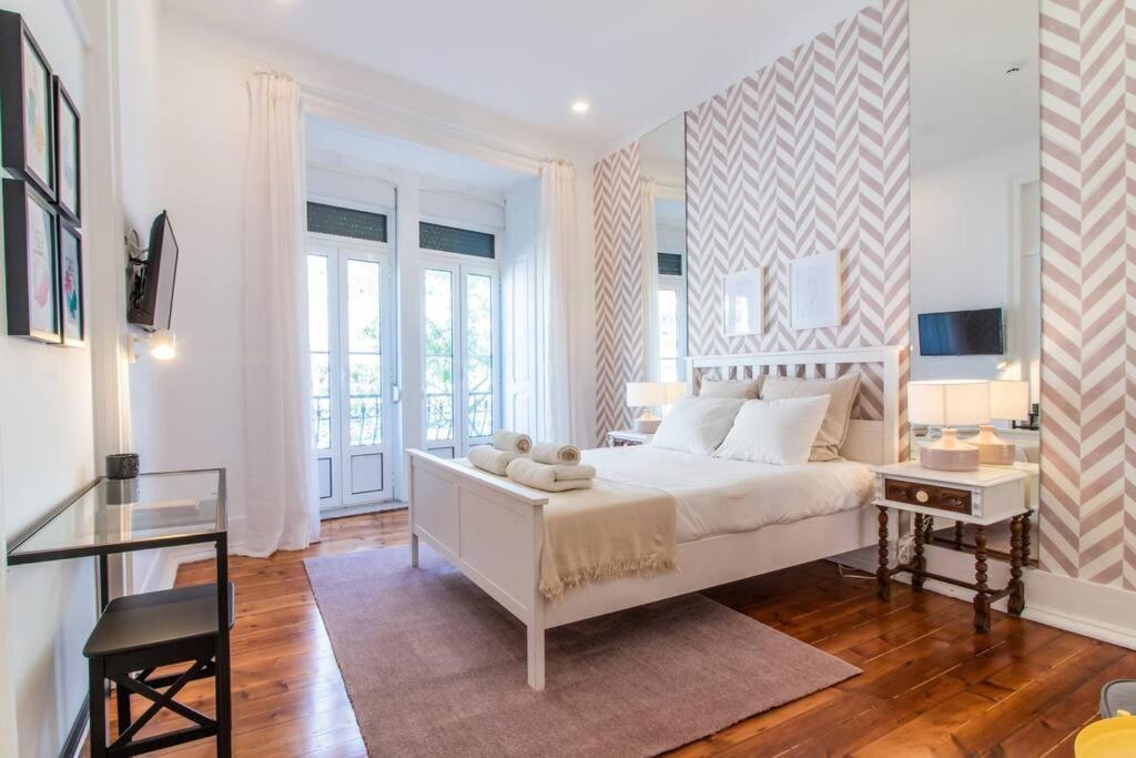 Downtown 7 Bedroom Apartment - Liberdade Lisbon Bagian luar foto
