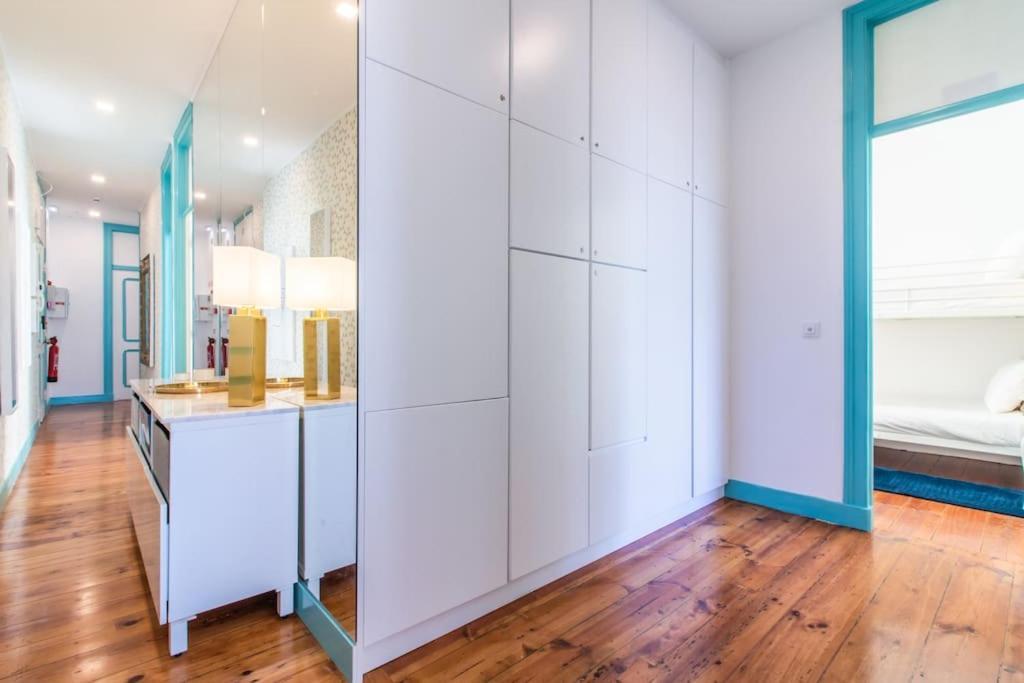 Downtown 7 Bedroom Apartment - Liberdade Lisbon Bagian luar foto