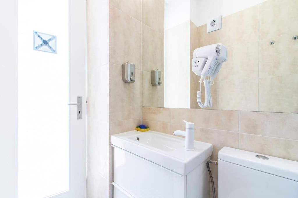 Downtown 7 Bedroom Apartment - Liberdade Lisbon Bagian luar foto